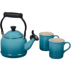 Le Creuset 1.25 Qt. Kettle & (2) 14 Oz. Mugs Demi Kettle & 2 Mug Set - Caribbean
