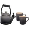 Le Creuset Demi Kettle W/ SS Knob & 2 Mug Set - Oyster