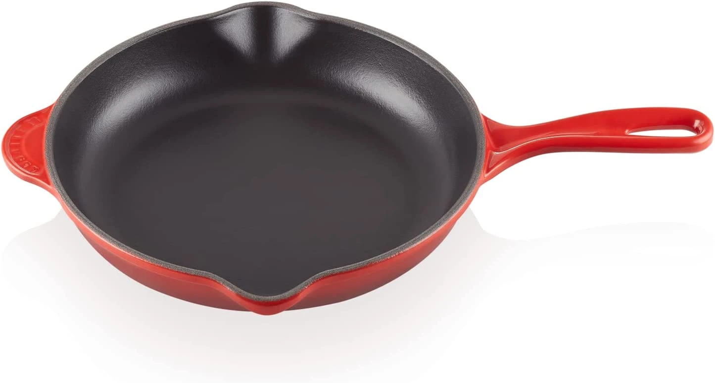 Le Creuset9" Classic Cast Iron Handle Skillet - Cerise 1 Le Creuset9" Classic Cast Iron Handle Skillet - Cerise