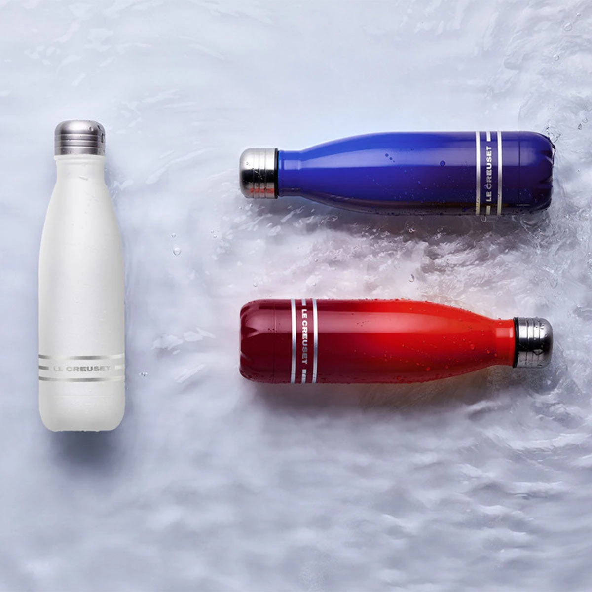 Le Creuset 17 Oz. Stainless Steel Hydration Bottle - Licorice 7 Le Creuset 17 Oz. Stainless Steel Hydration Bottle - Licorice - Image 7