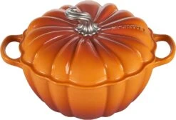 Le Creuset 4 Qt. Figural Pumpkin Cocotte W/Stainless Steel Figural Knob - Persimmon