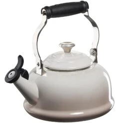 Le Creuset 1.7 Qt. Whistling Kettle - Meringue W/ SS Knob