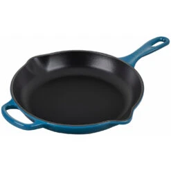 Le Creuset 10 1/4" (1 3/4 Qt.) Signature Cast Iron Handle Skillet - Deep Teal
