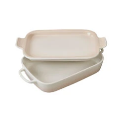Le Creuset 2 3/4 Qt. (14 3/4" X 9" X 2 1/2") Rectangular Dish W/Platter Lid - Meringue