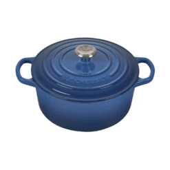 Le Creuset 3 1/2 Qt. Signature Round Dutch Oven W/Stainless Steel Knob - Marseille